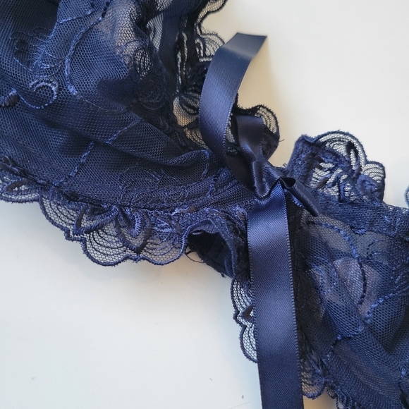 Unbranded Blue Lace Bra EU 75C US 34B? - Picture 3 of 5